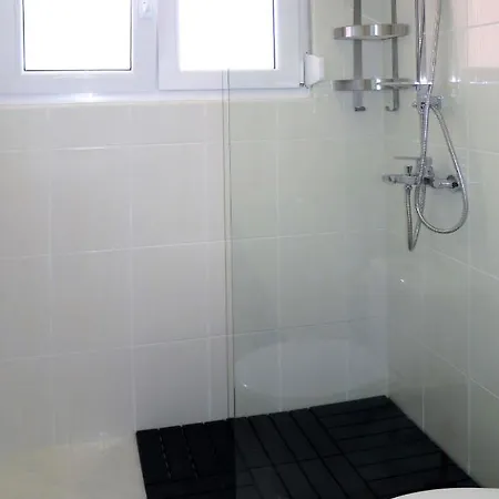 Holiday home Dordana - Lbn440 By Interhome