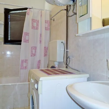 Holiday home Dordana - Lbn440 By Interhome *